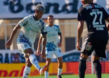 Riestra y Talleres abrieron la fecha con un empate sin goles