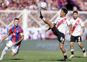 San Lorenzo y River entretuvieron, pero no pasaron del empate