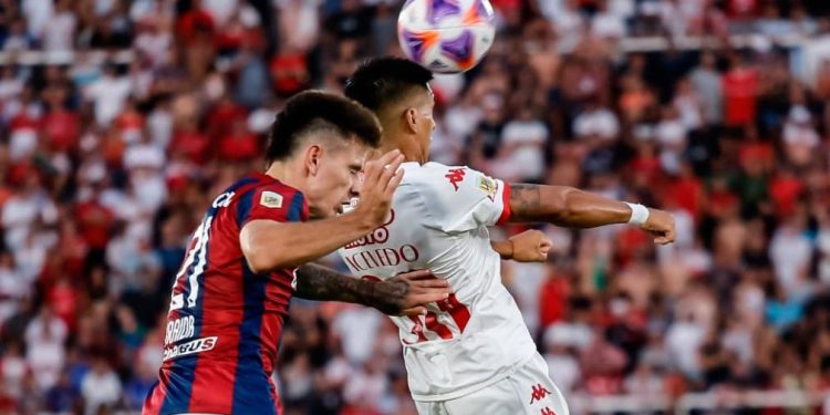 Huracán y San Lorenzo se ven las caras en un clásico con mucho en juego