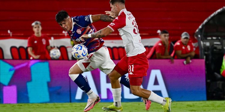 ST: Por un grosero error de Corvalán, Unión pierde 1-0 ante Huracán