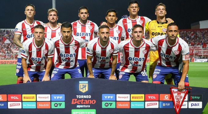 ET: Unión con 10 por expulsión de Pardo, empata 0 a 0 ante Instituto