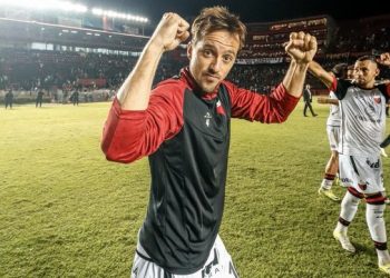 Colón agitó las redes: «Hermoso domingo»