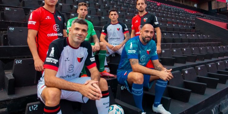 El hincha de Colón opinó de las nuevas camisetas