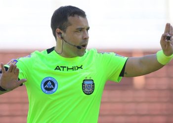 Colón y un polémico juez para su duelo ante Almirante Brown