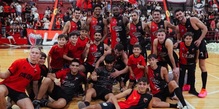 Colón pegó primero y fuerte en la Serie por la Permanencia