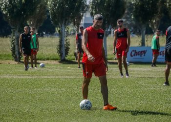 Otro cambio de horario para el partido de Colón y Gimnasia de Jujuy