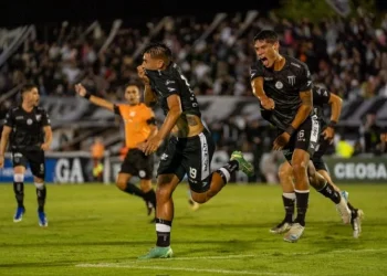 Gimnasia de Mendoza se trepó a la punta en la Zona de Colón