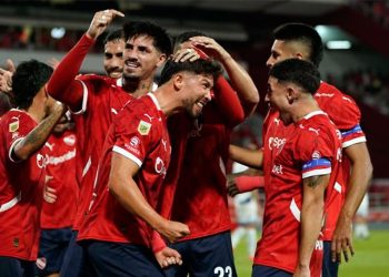 Independiente aplastó a Godoy Cruz y está en la cima