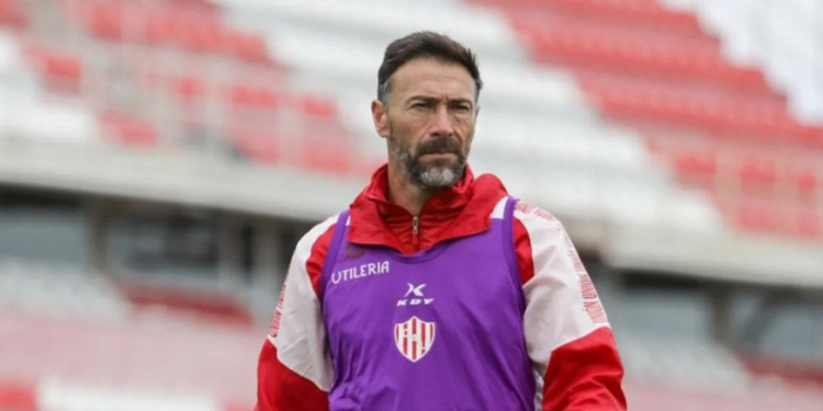 El Kily espera para definir los once para el debut internacional