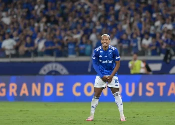 El motivo personal por el que una de las figuras de Cruzeiro no jugaría ante Unión