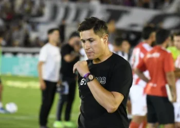 «Fuimos superiores pero la jerarquía de Colón no nos permitió ganar»