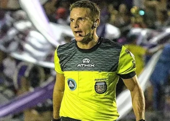 Colón tiene árbitro para su partido del domingo en Mendoza