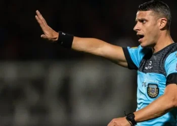 Colón tiene árbitro para su partido del domingo en Mendoza