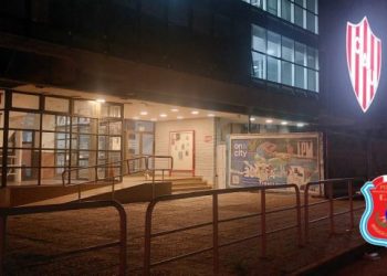 Colocaron una granada con una nota en la puerta de la sede de Unión