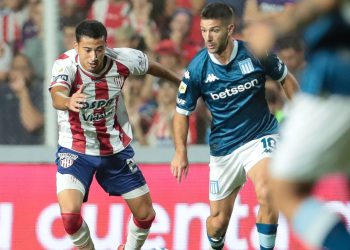 Unión pagó caro todo lo que erró y Racing lo castigó