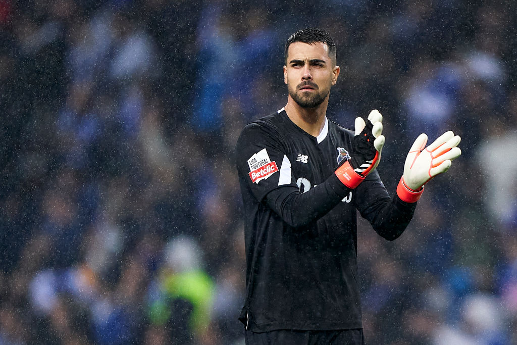 Diogo Costa de FC Porto reacciona durante el partido Liga Portugal Betclic entre FC Porto y Sporting Braga en Estadio do Dragao el 14 de enero de 2024 en Porto, Portugal. (Foto de José Manuel Álvarez/Imágenes Sports/Getty de calidad) Chelsea Target