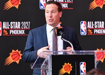 Mat Ishbia llama a Suns 'temporada' vergonzosa ', promete que el equipo ganará' campeonatos '