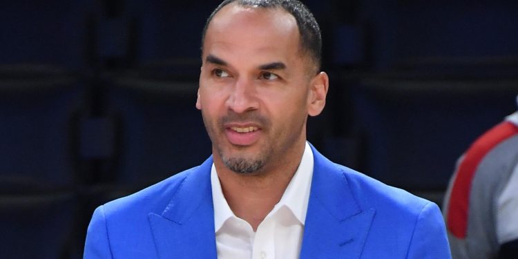 Según los informes, Nico Harrison obligó a mantener prensador de Mavs 'Dumont', no su idea '