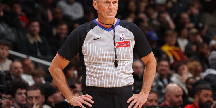 Scott Foster, lista completa de funcionarios asignados a la primera ronda de 2025 playoffs de la NBA