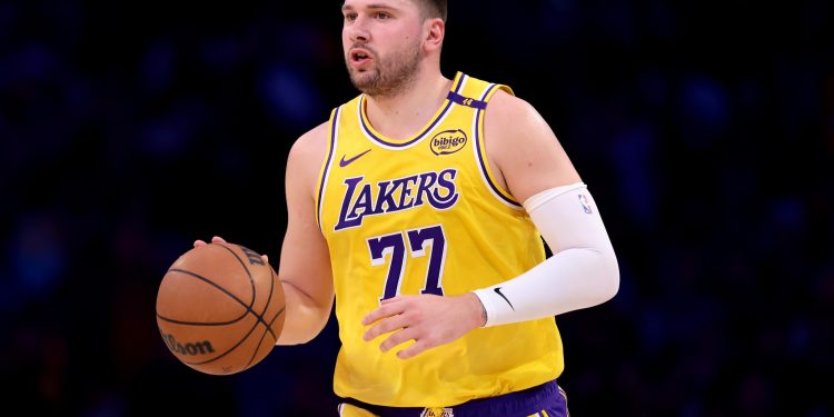 El teléfono de Luka Doncic lanzó después de descubrir el comercio de Lakers revelado en video