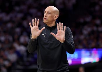 Según los informes, Doug Christie 'bien posicionado' para mantener el trabajo de Kings HC después de la pérdida de la NBA