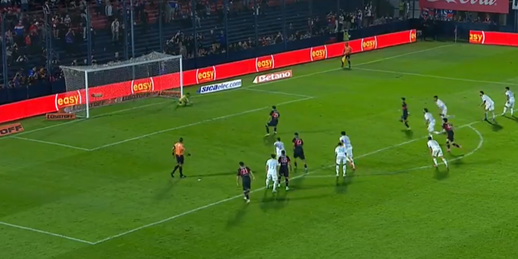 Un reciente ex Colón atajó un penal y fue figura en el empate entre Tigre y Belgrano