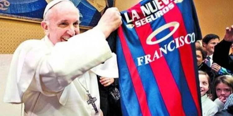 El mundo llora la muerte del Papa Francisco: el argentino futbolero hincha de San Lorenzo
