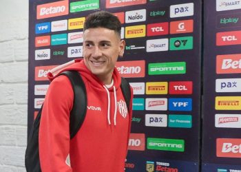 Unión viajó a Ecuador con equipo confirmado