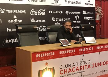 Azconzábal habló de la actualidad de Colón y destacó a los juveniles Sabaleros