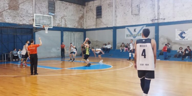 Kimberley y El Pozo continúan invictos en el Torneo Promocional