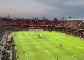 Hinchas y protagonistas: Un mismo partido, dos enfoques distintos