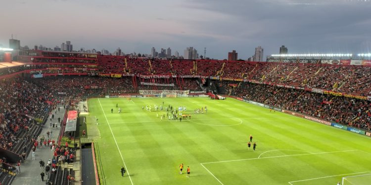 Hinchas y protagonistas: Un mismo partido, dos enfoques distintos