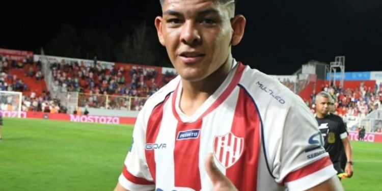 DAD contó de qué equipo es hincha, su paso por Lanús, el delantero que admira y su apodo