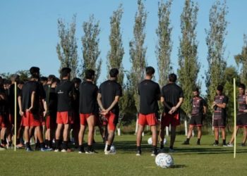 Colón volvió al trabajo con Minella y a la espera de novedades