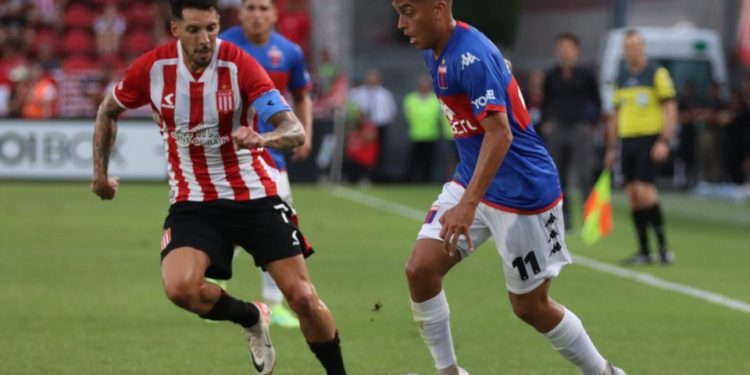 Estudiantes tiene que ganarle a Tigre para poder pasar de fase