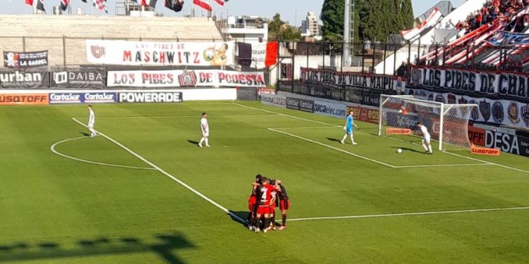 ST: El pibe Córdoba convirtió y pone en carrera a Colón que pierde 3 a 2