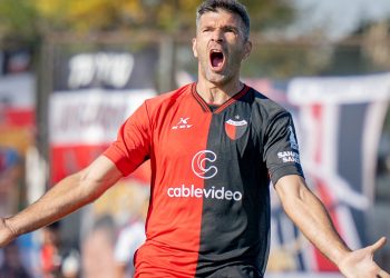 ST: El pibe Córdoba convirtió y pone en carrera a Colón que pierde 3 a 2