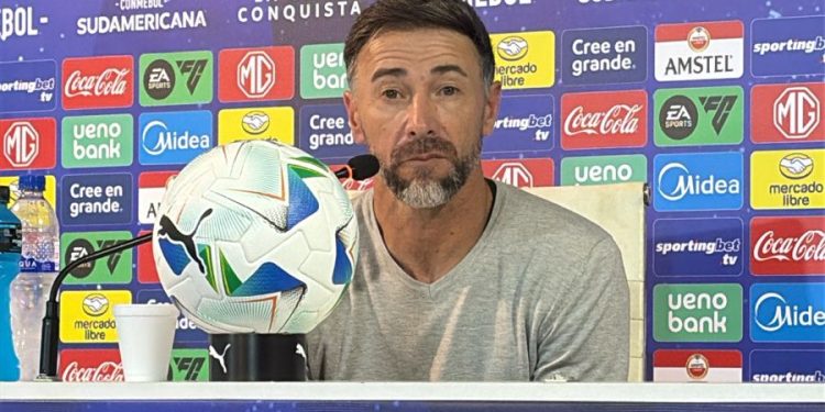 Kily González: «Me quieren ver en el piso, pero eso más me desafía»