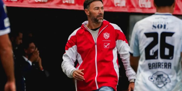 «Al Kily lo echó la gente: hace tres meses era el Dios de Santa Fe»