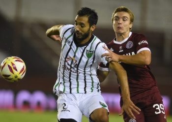 Lanús quiere asegurar su pase ante San Martín