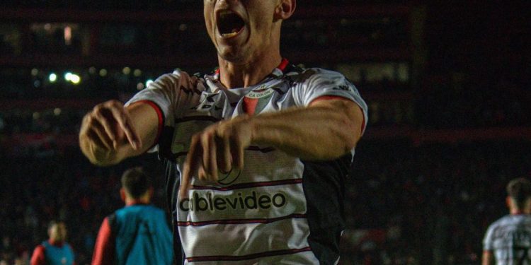 Otra baja en Colón: Se lesionó Genaro Rossi