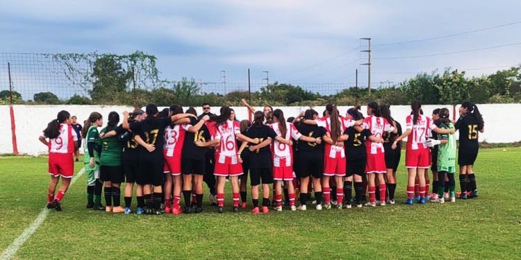 Unión y Colón quedaron a mano en la Sub16
