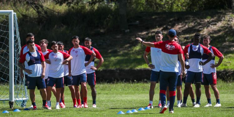 Éstos son los 27 jugadores de Unión que están en Ecuador para el duelo ante Mushuc Runa
