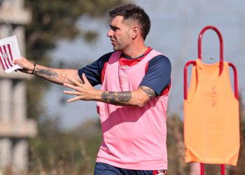 Vazzoler define los concentrados para el duelo ante Newell’s