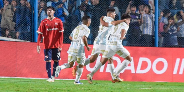 Ganó Atlético Tucumán y alcanzó a Unión en la tabla Anual