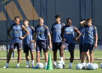 La escoba que planea pasar Boca en su plantel