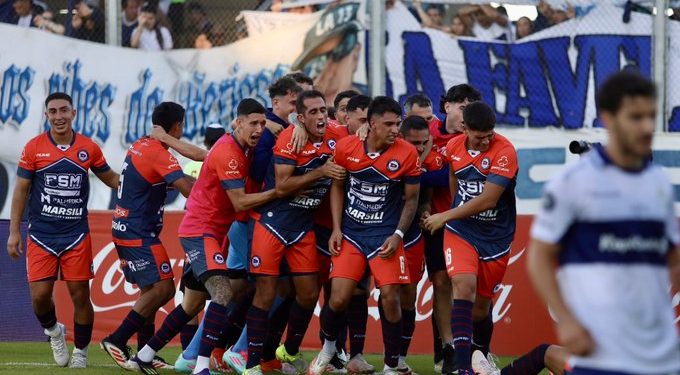 Central Córdoba de Rosario eliminó a Gimnasia en Copa Argentina