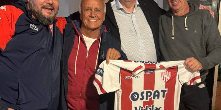 El Chiqui Tapia felicitó a Spahn por la victoria en las urnas