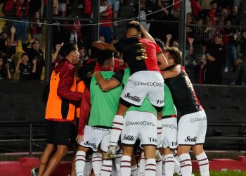 Racing querría llevarse un jugador clave de Colón