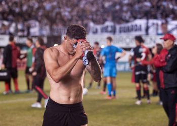 No fue convocado en Colón y su futuro estaría lejos de Santa Fe